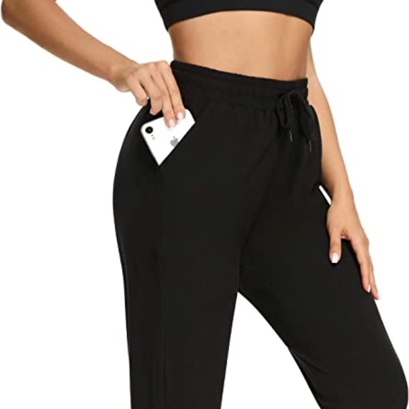 Jones New York Signature black joggers. - Picture 2 of 6